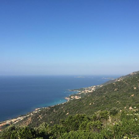 Ajaccio Magnifique T2 37M2 Centre Ville Vue Mer Au Bord De La Plage Neuf 4 Couchages Balcon Parking Prive Ferme Clim Wifi ภายนอก รูปภาพ